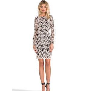 Alice + Olivia Khloe dress size 4